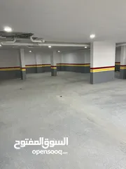  27 شقة ارضية/ 141م/مدخل مستقل/ موقف سيارة مستقل/ شفا بدران/ صرف صحي واصل