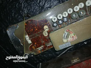  2 اله عزف من اليابان