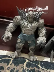  2 اكشن فيجرز مارفل و دي سي Marvel & DC action figures