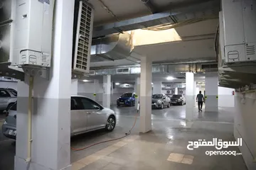  12 شقه للاستثمار او السكن للبيع/ في أجمل مناطق عمان بسعر مغري من المالك مباشره