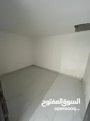  10 شبه ارضي 130م مع حديقة و ترس 90 متر في البنيات خلف البتراء