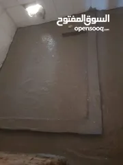  16 فني عازل مائي وحراري