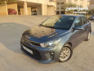  5 كيا ريو 2020 عداد 60 الف فقط مع فتحة سقف