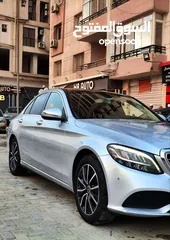  2 مرسيدس C200 Exclusive موتور 2000 CC  موديل 2020 العداد  110 الف صيانات توكيل  الحاله  فبريكا بالكامل