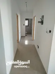  7 شقة في الماصيون طابق اول في منطقة حيوية بجانب الشارع