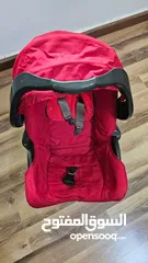  1 عرباية اطفال مع كوت نوع Graco