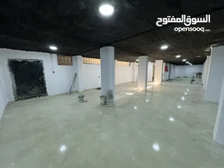  5 تسوية تجارية للإيجار مساحة 400 متر على شارع اربد الحصن الرئيسي بجانب كازية عاشور
