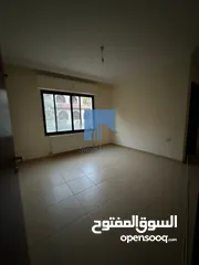  1 شقة فاخرة للبيع في الشميساني طابق ارضي معلق 230م تشطيب سوبر ديلوكس بسعر مغري لم تسكن