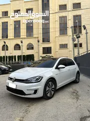  1 Volkswagen E Golf 2019