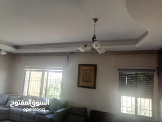  3 بيت مستقل اربع شقق طابقية على شارعين شارع المطار حجار النوابلسة مقابل الخارجية لقطة !!