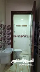  6 شقه غرفه وصاله للايجار المقابلين ام قصير بجامب مسجد محفوظ الشوبكي