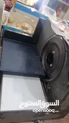  3 ستاندين شبس 15 دينار مكينة سنيوره 20 دينار مكينة شنينه 130 دينار ثلاجه 40 دينار البيع كامل فقط