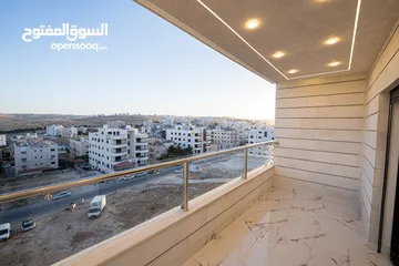  18 شقة طابق اول مساحة 200م في شفا بدران الكوم قرب سلاله مول