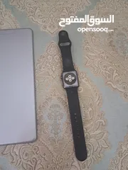  4 apple ipad pro& apple watch series 3
