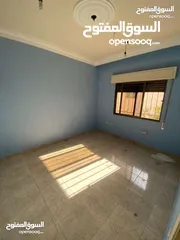  2 شقه للبيع في الثالثة طابق ارضي معلق شارع ألرئيسي  مقابل السابعه اكمال المنشور في الأسفار