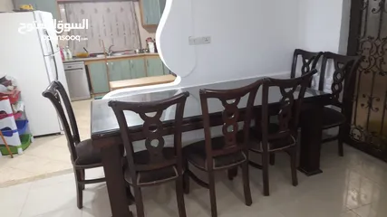  12 شقه من فيلا(غير مفروشة )للايجار طابق اول ب 360 ويوجد شقة صغيره طابق ارضي مدخل مستقل (غير مفروشة)150د