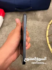  6 ايفون 13 للبيع الجهاز مش ناقصه اشي بل مره كل قطعه اصليه و وافحص وين ما بدك ومعاه كرتونه تبعته