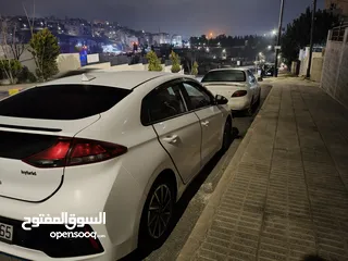  17 هيونداي ايونيك 2018 فحص للبيع لون ابيض جمرك2022 مالك واحد في الاردن