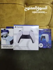 2 يد بلايستيشن 5 جديد مع هدايا