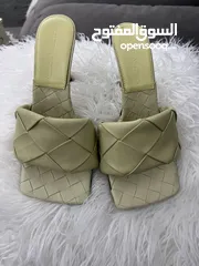  1 نعال نسائي ماركة بوتيگا جديد مقاس 36