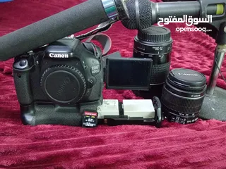  5 كاميرا كانون600D مع جميع ملحقاتها