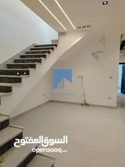 13 شقة فاخرة للبيع في أم أذينة طابق ثالث 180م مع روف 125م دوبلكس تشطيب سوبر ديلوكس لم تسكن