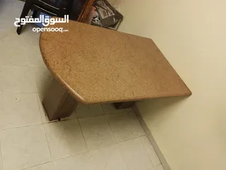  6 طاولة جرانيت أحمر للبيع