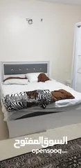  4 شقه مفروشه للايجار الشهري في موقع مميز
