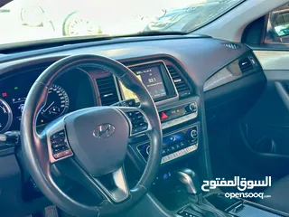  4 هونداي سوناتا2019  للإيجار بسعر مغري
