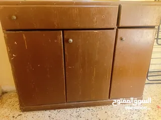  2 بسم الله الرحمن الرحيم  خزانة + مرايه