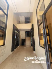  9 شقة فارغة للبيع بالقرب من دير غبار - ref : 14588