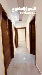  19 طابق شبه ارضي مطلة و مشمسة و مهوية بأرقى مناطق حي الياسمين المطله على كوريدور عبدون بسعر ناري جدآ