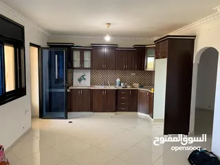  1 شقة غير مفروش للايجار 3 غرف نوم