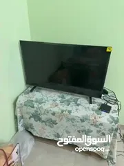 8 Toshiba 43” Smart Tv
