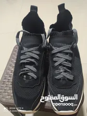  2 حذاء ديسكويرد D2 المميز