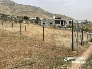  2 فرصة ذهبية – قطعة أرض مميزة للبيع في النصارية (من جهة نابلس)