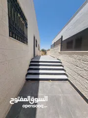  6 فيلا للبيع