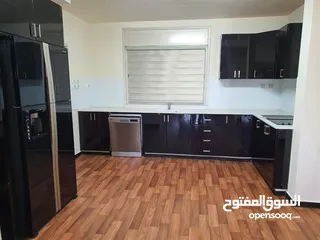  14 شقة للايجار حي مكمتة. من المالك مباشرة