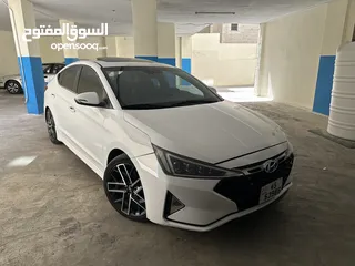  5 2019 Elentra Turbo.