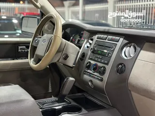  9 Ford Expedition XLT
