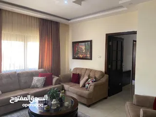  15 شقة 150م للبيع في مرج الحمام خلف المدارس العالمية دقيقتين فقط عن شارع المطار