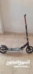  7 العاب اطفال  سكوترات الحجم الكبير وعربايتين اطفال نظاف وشغالات