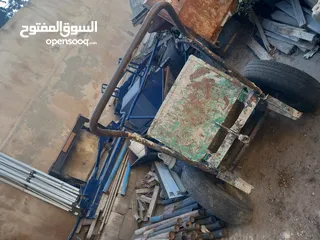  13 معدات بناء