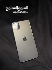  3 iPhone 11 pro max  265 gb .   سعر حرق   .....بطارية 87