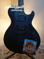  2 elektro gitar   جيتار كهربائي  نوع  Sgr by Schecter