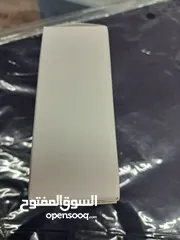  4 عظمه شاحن ايفون اصليه 15 و 14 برو ماكس