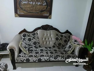  3 طقم كنب بحال الوكاله مع طوايل فقط 140 د