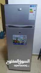 1 بيع ثلاجه سيميكيس بحالة الجديد للبيع بسسب السفر
