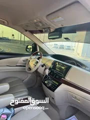  10 تقدّم سيارة BMW 530  GCC: فخامة متكاملة في الأداء والتكنولوجيا الحديثة. تجمع هذه السيدان بين ا