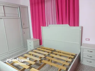  3 نجار متنقل ودهان  موبيليا بكافة أنواعها .....